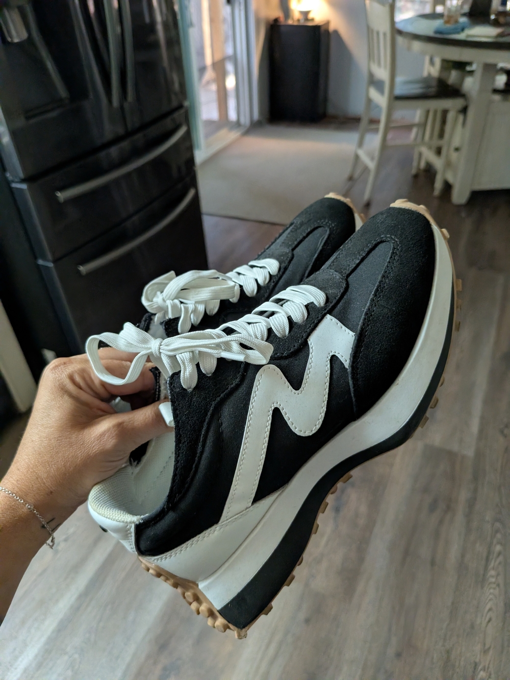🖤 Steve Madden SNEAKERS — WORN ONCE! 🖤